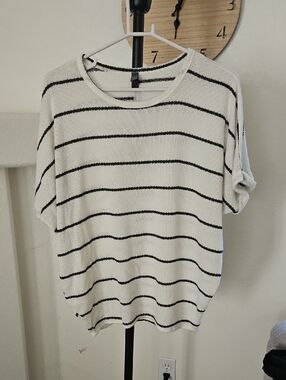 Striped Short-Sleeve Knit Top - White/Black